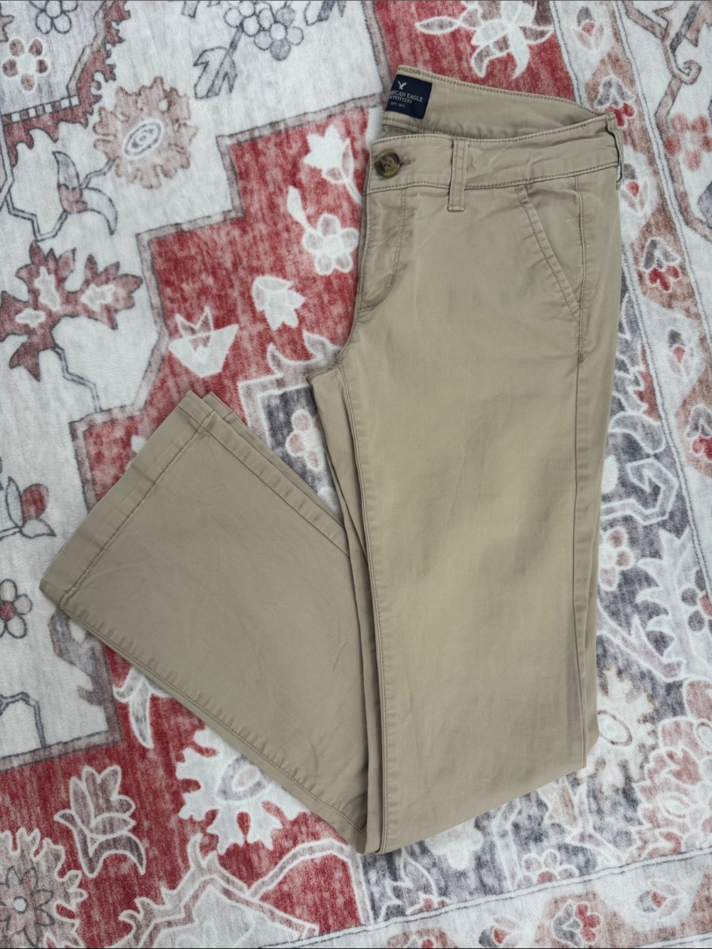 American Eagle size 2 khaki kick boot pants - great condition